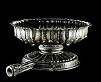 Basin, Cast and engraved bronze